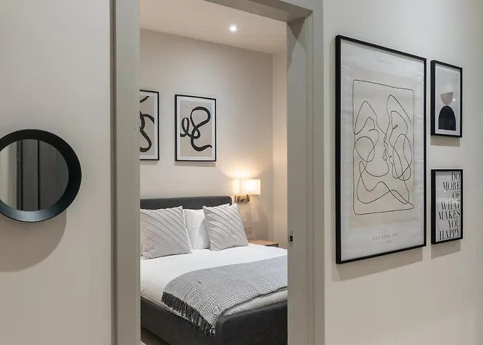 Spring Mount Huge Luxury Full Apartment- Centre-two Extremely Comfy Kingsize Bedrooms-fully Equipped Modern Kitchen-cosy Living With Huge Tv Daire Harrogate