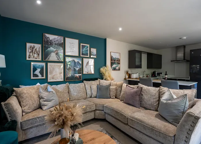 Daire Spring Mount Huge Luxury Full Apartment- Centre-two Extremely Comfy Kingsize Bedrooms-fully Equipped Modern Kitchen-cosy Living With Huge Tv Harrogate