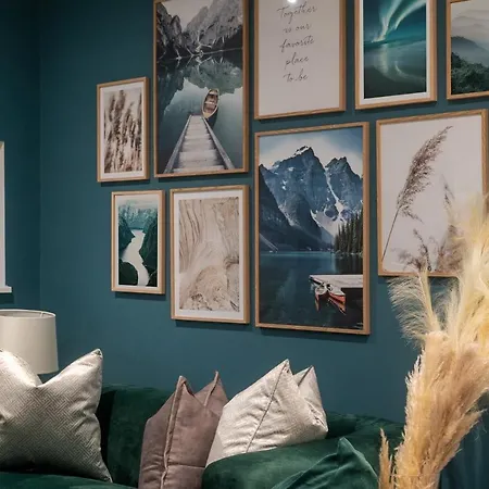 Apartment Spring Mount Luxury Apartment: Retreat