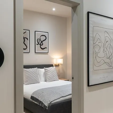 Spring Mount Luxury Apartment: Retreat Apartment Harrogate